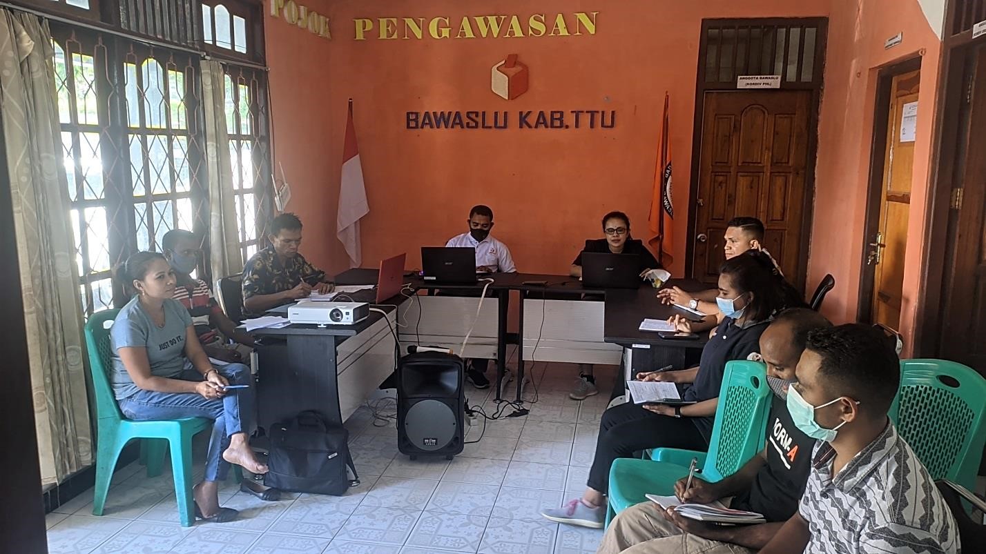 Strategi Pengawasan Melalui Media